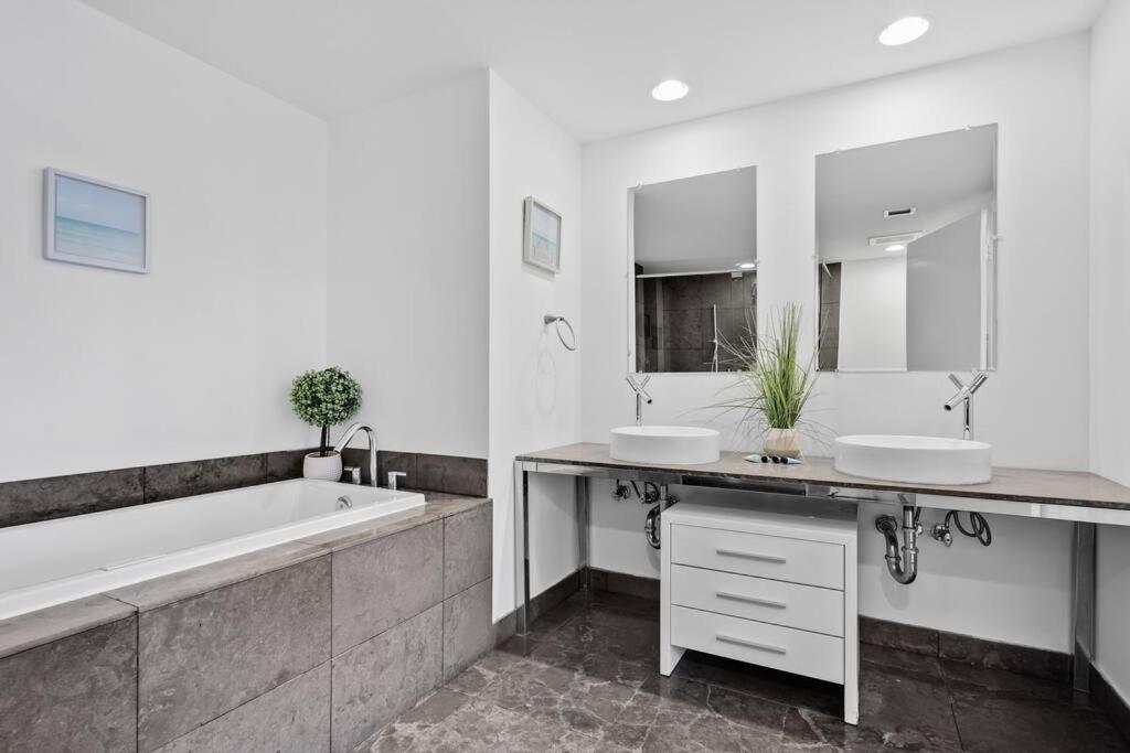 Astonishing 2 Bedroom Brickell Apartamento
